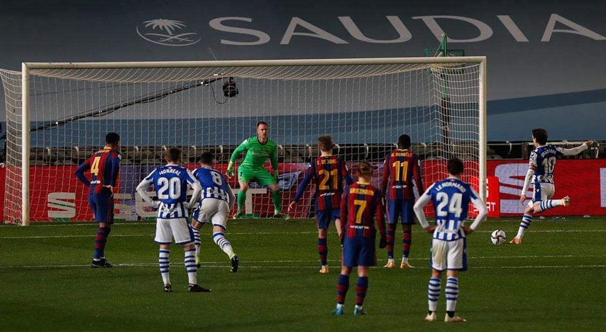 Ter Stegen fue el primero que le atajó una pena máxima a Mikel Oyarzabal