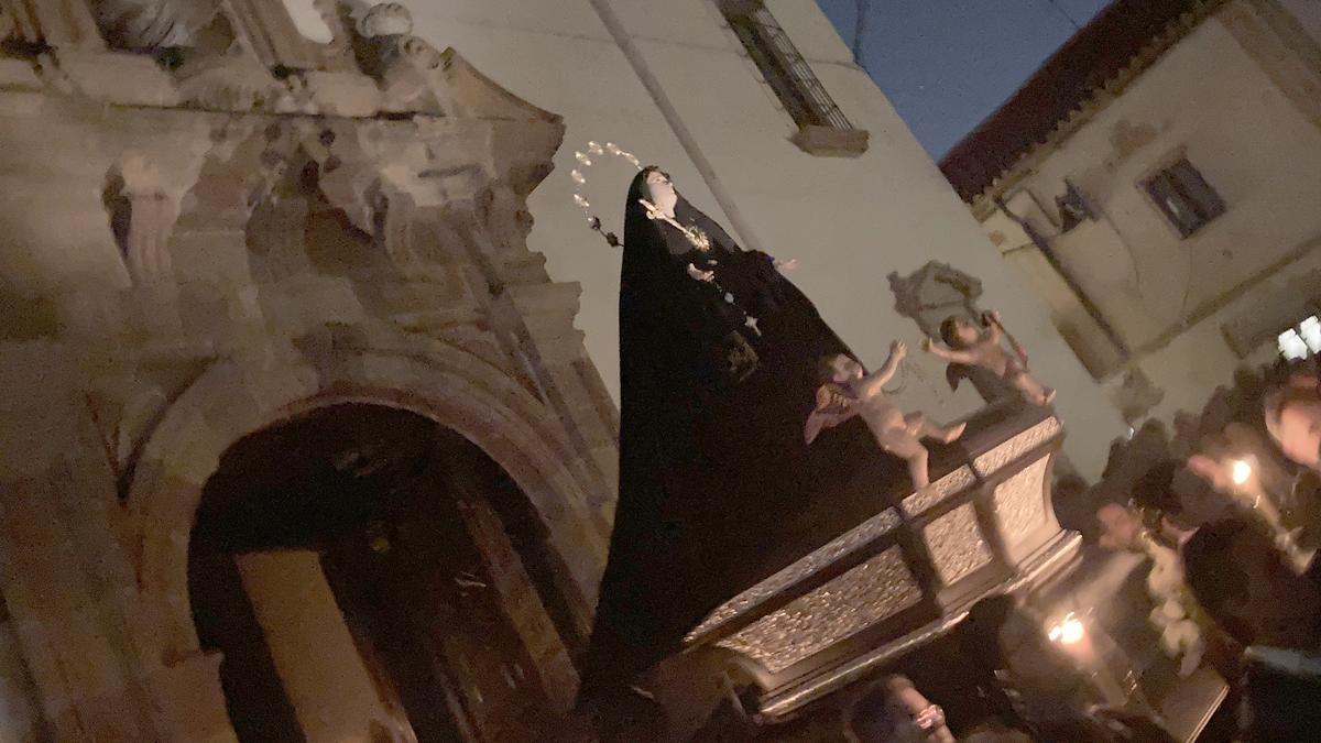 Salida de la Virgen de los Dolores de Servitas