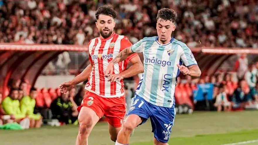 El Almería consigue la victoria sobre la bocina contra el Málaga