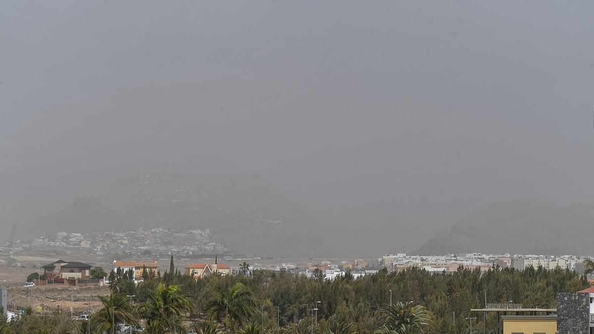 La borrasca Celia trae calima a Canarias