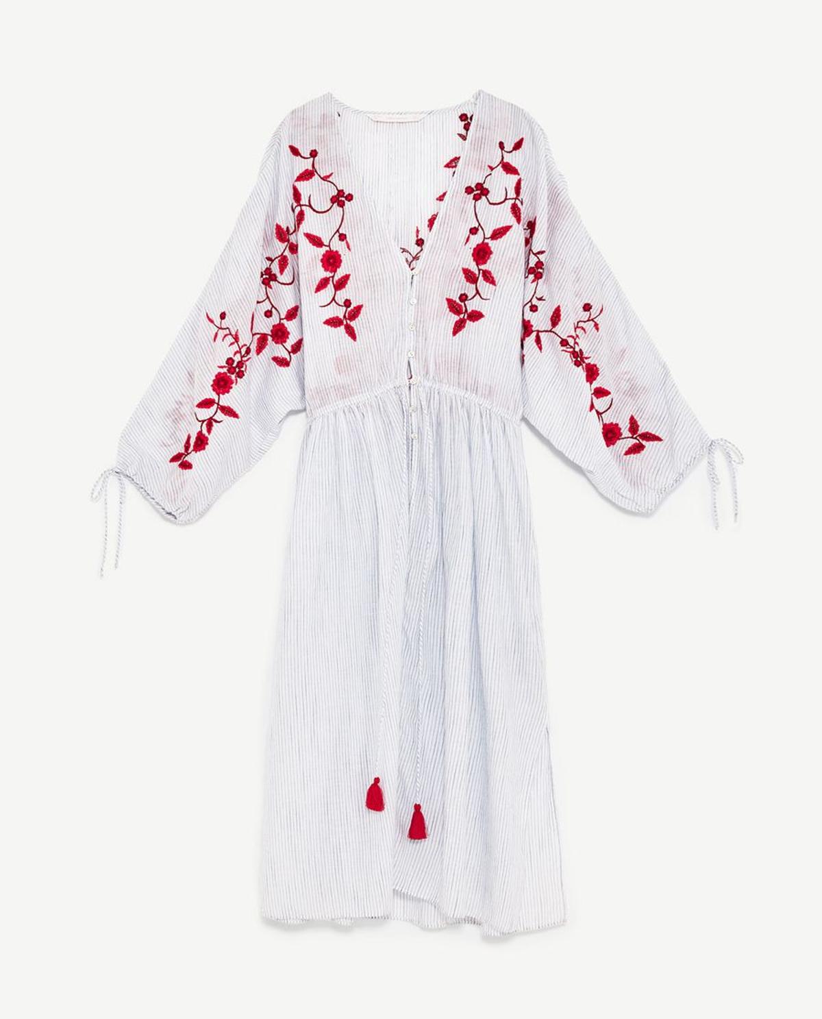 Vestido de Zara (39,95 euros)