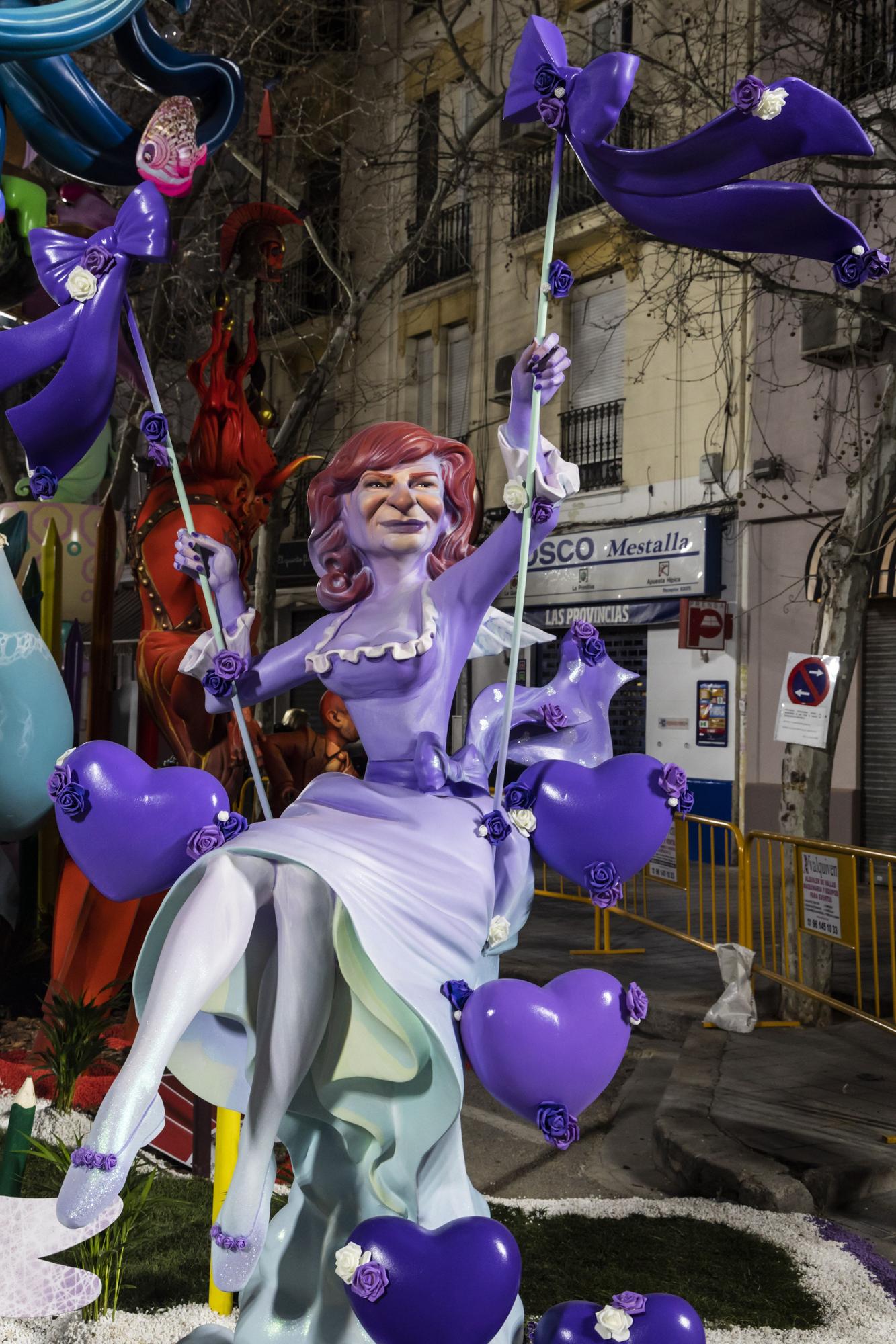 Políticos y famosos en las fallas de Especial 2023: todo el salseo del año