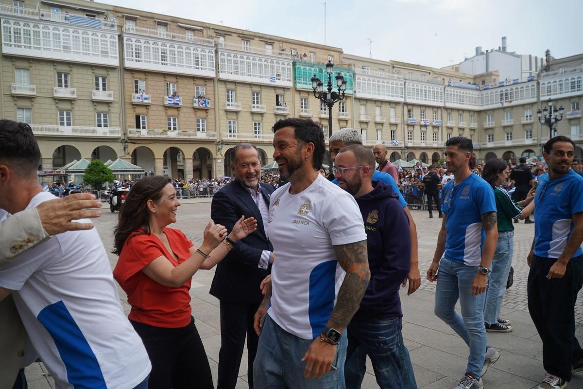 Recibimiento institucional al Deportivo en María Pita
