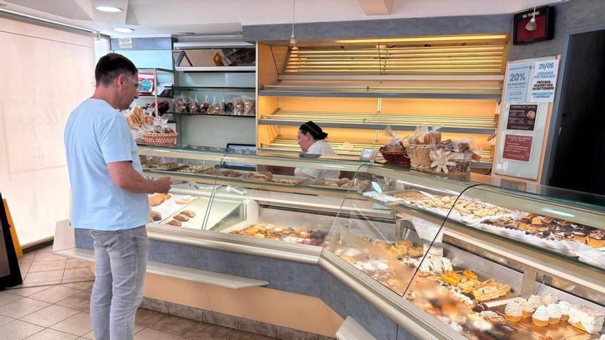 La icónica Pastelería Llopis de Alzira cierra a la espera de encontrar nueva ubicación