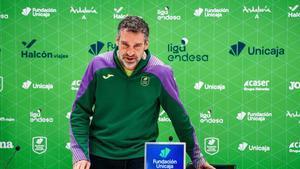 Ibon Navarro, en la sal de prensa del Palacio Martín Carpena