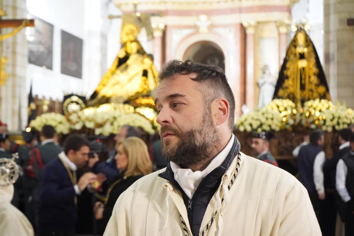 GALERÍA | Las mejores imágenes de Nuestra Madre de las Angustias tras suspender la procesión