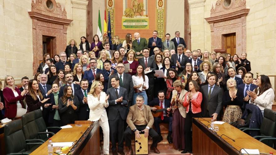 Vídeo | Así han cantado el tradicional villancico en el Parlamento de Andalucía