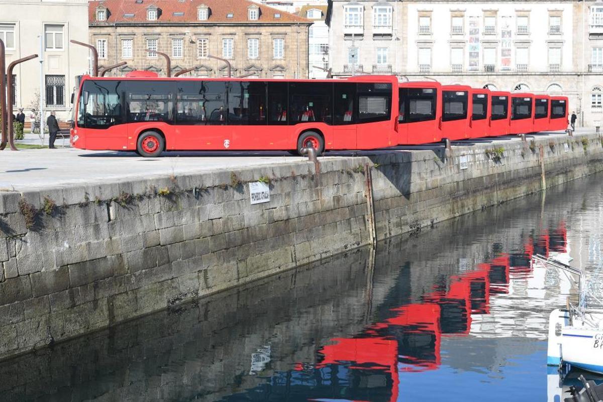 La reordenación de las líneas y el precio del billete serán algunos de los aspectos que el Concello y Tranvías negociarán "en los próximos meses" tras la finalización de la concesión.