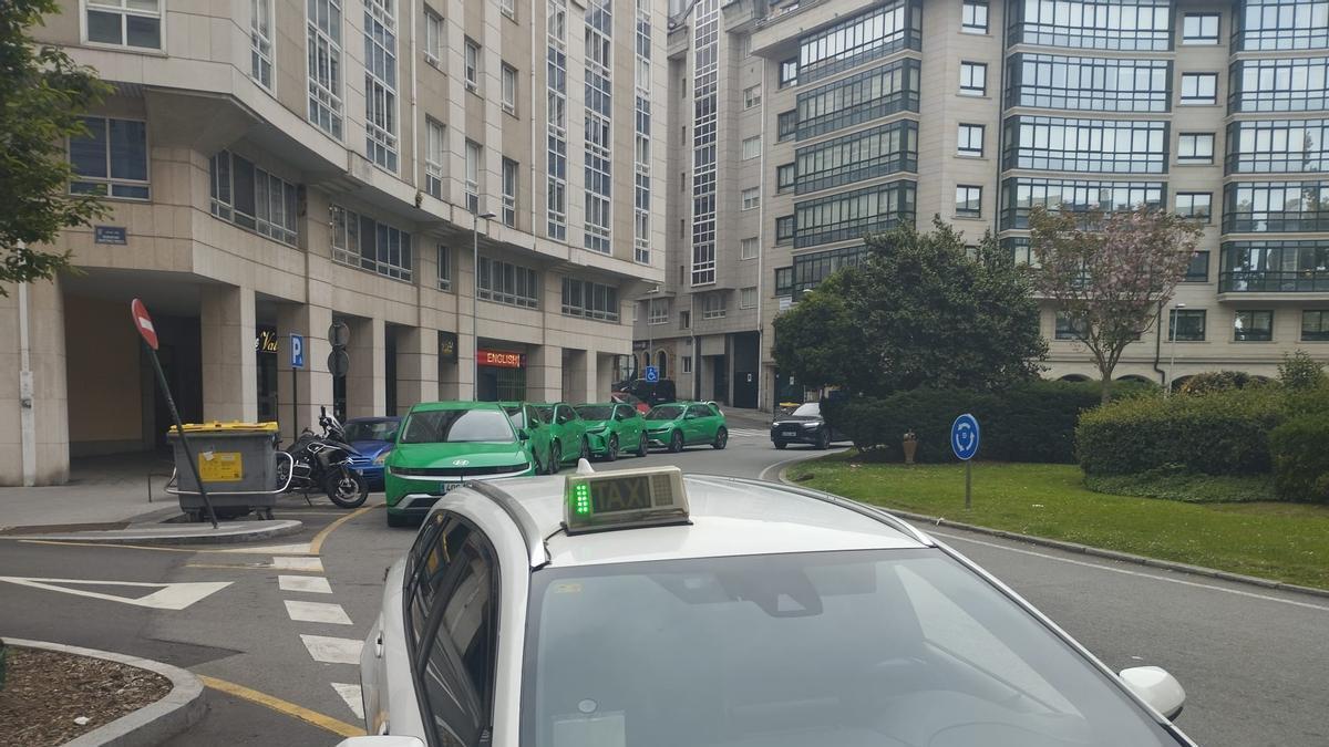 VTC en la parada de Matogrande
