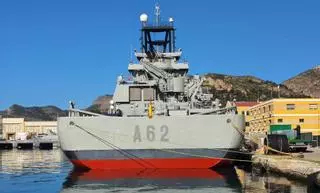 El Cartagena, un buque para todo y clave para la Armada