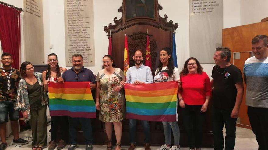 La bandera arcoíris ondeará por primera vez en el Ayuntamiento de Lorca