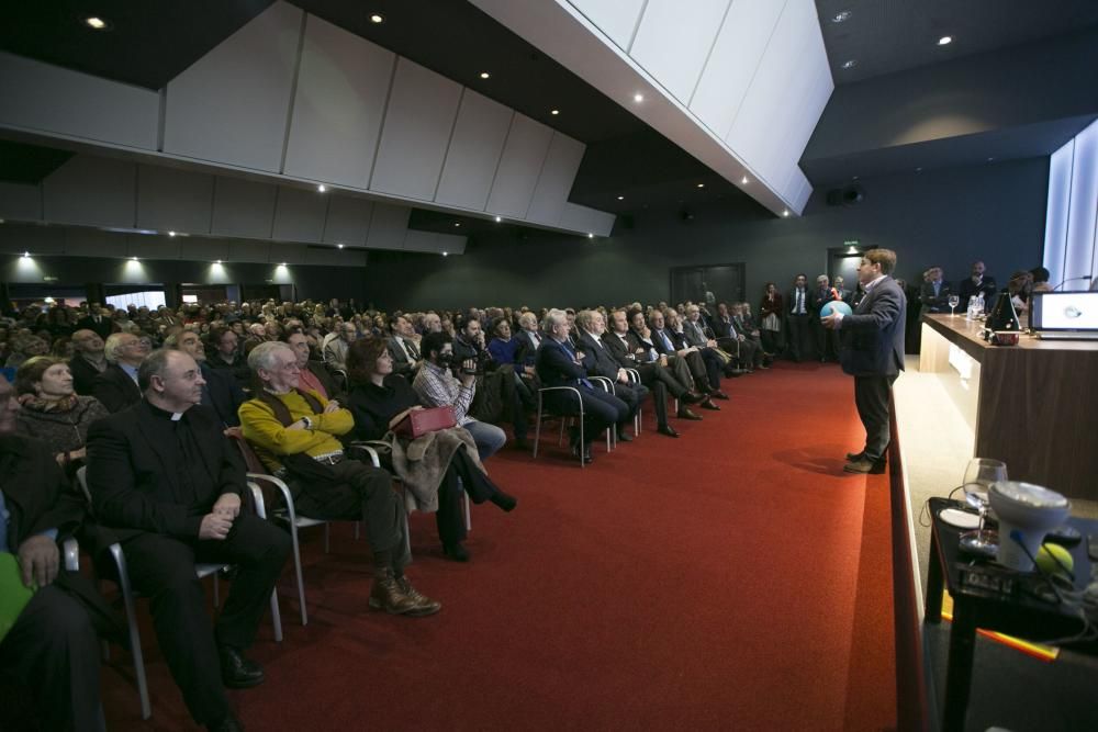 El Club Prensa Asturiana de LA NUEVA ESPAÑA, un espacio de libertad para los asturianos con lleno absoluto en el reestreno