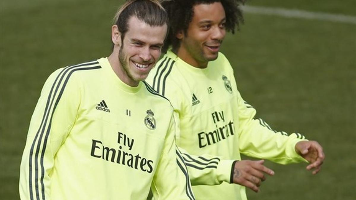 Gareth Bale y Marcelo, durante el entrenamiento de este viernes en la ciudad deportiva de Valdebebas