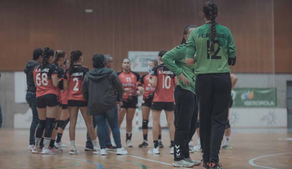 Las saguntinas quieren volver a ganar en casa.