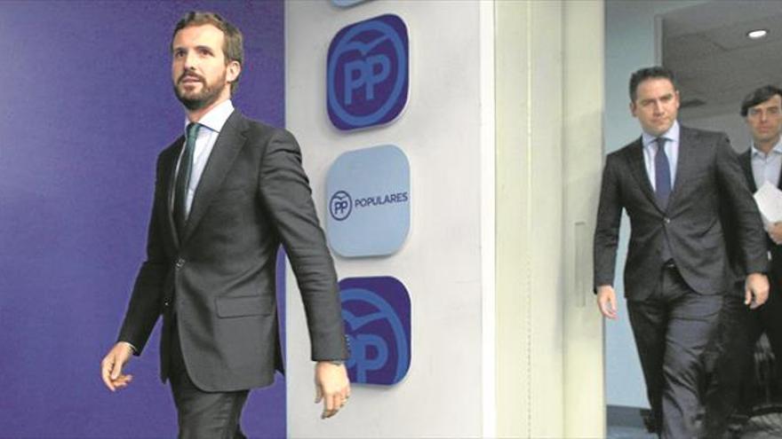 El PP busca anclarse al centro frente a Vox