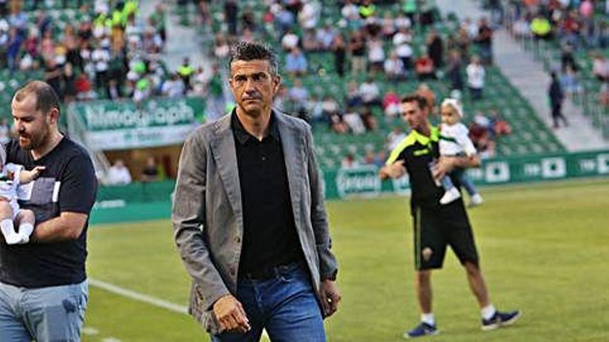 José Luis Martí, antes de empezar el partido.