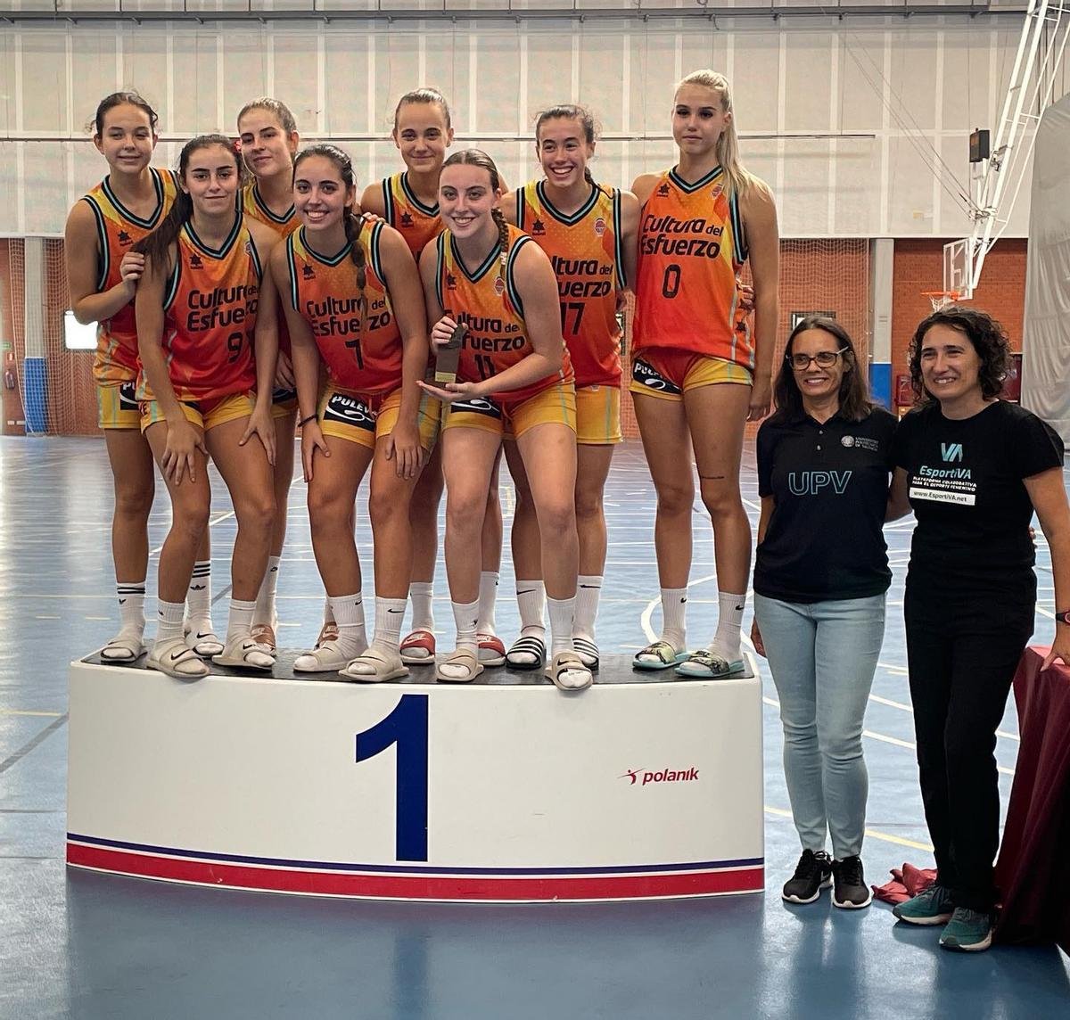 En el campeonato de baloncesto se llevó la victoria el equipo del Valencia Basket, en la final contra el CD Comenius.