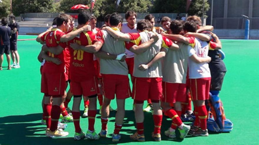 La selección española reunida durante el amistoso contra Argentina