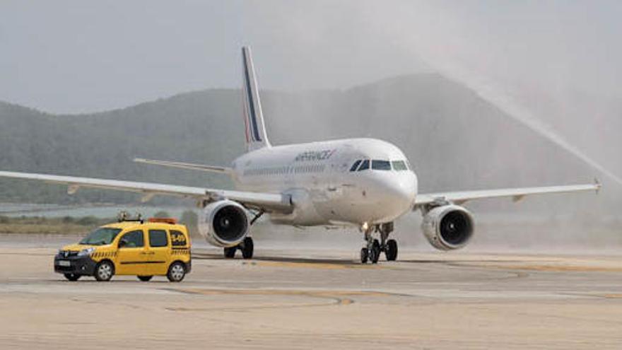Air France inaugura una nueva ruta entre París e Ibiza