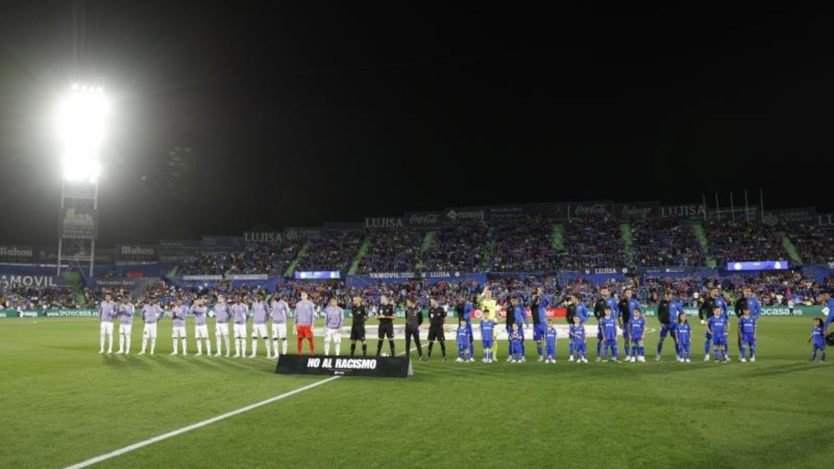 Los jugadores del Getafe a punto de empezar un partido en el Coliseum Alfonso Pérez