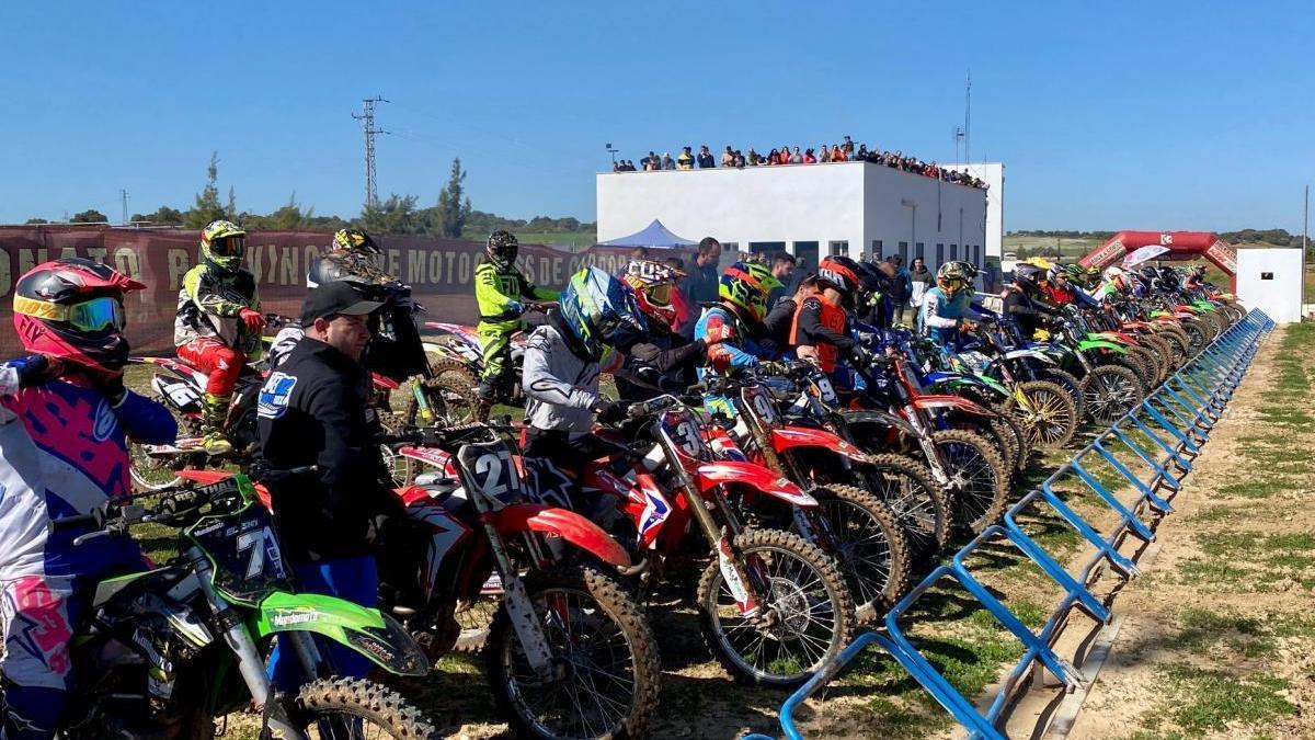 El Provincial de motocross vuelve a la competición en Almodóvar