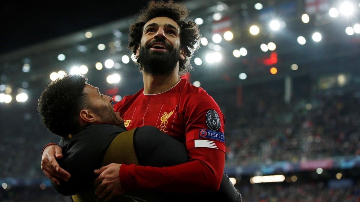 Salah celebra el segundo gol del Liverpool ante el Salzburgo.