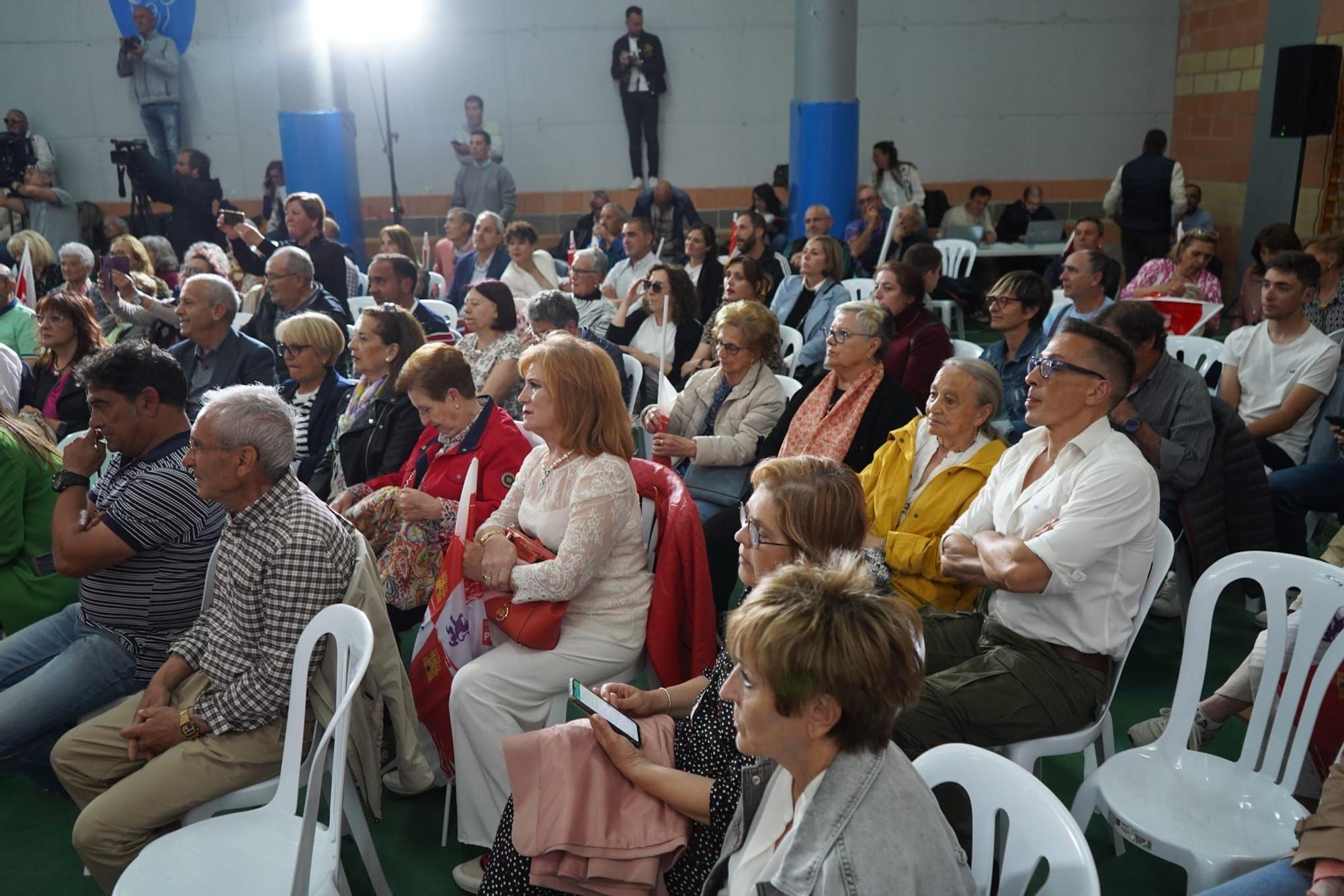 Acto del PSOE en apoyo a David Gago con la ministra María Jesús Montero