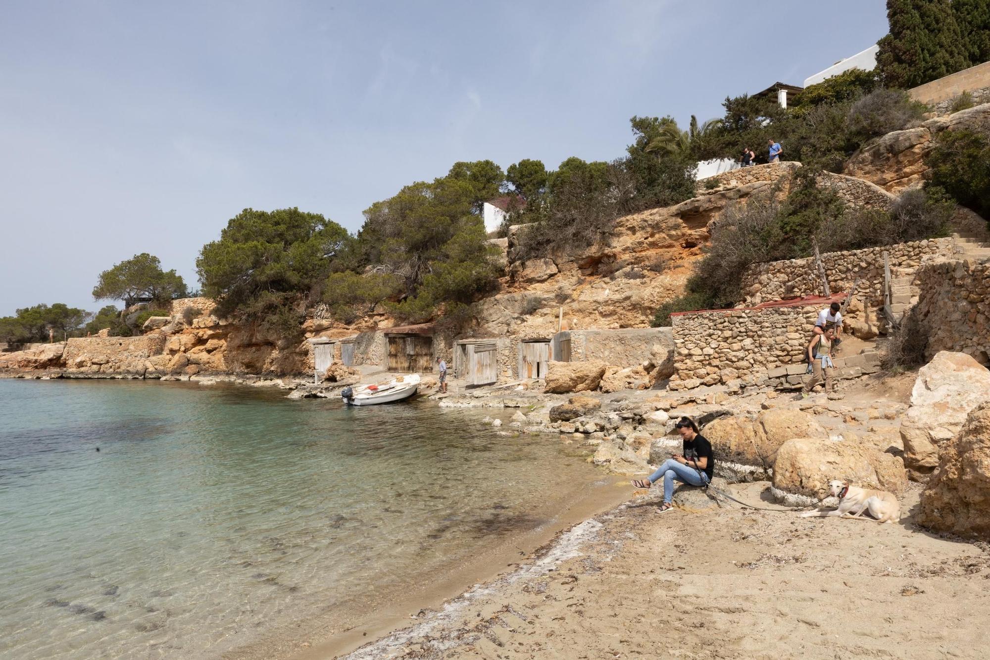 Galería: Inician los trabajos de protección de taludes de la playa de Cala Gració