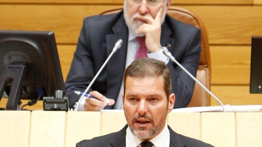Campos ofrece “un gran pacto por el gallego” y la oposición le exige “concreción”