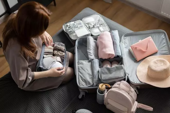 Estos son los alimentos que no puedes llevar en tu equipaje si viajas en avión