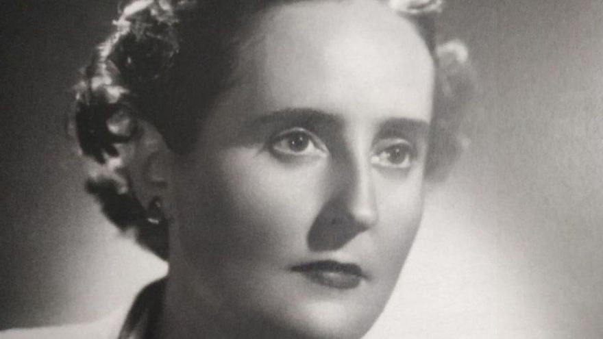 María Cegarra: la poeta que se hizo química por amor