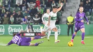 Al Elche le falta colmilllo frente al Valladolid