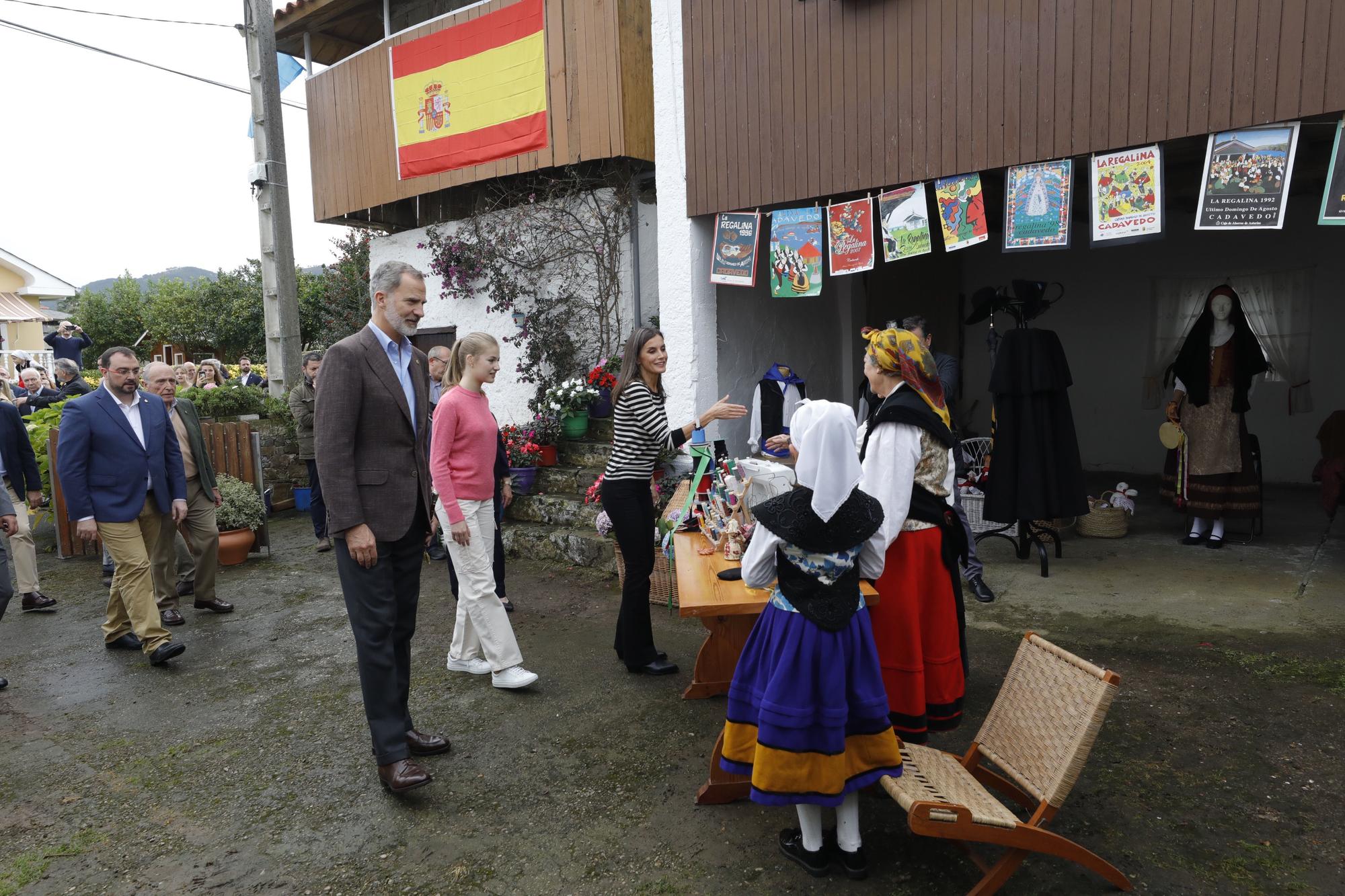 EN IMÁGENES: La Familia Real visita Cadavedo para hacer entrega del premio al Pueblo Ejemplar