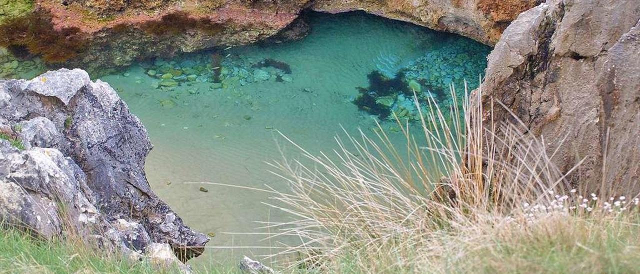 La playa de Cobijeru, también conocida como de las Acacias.