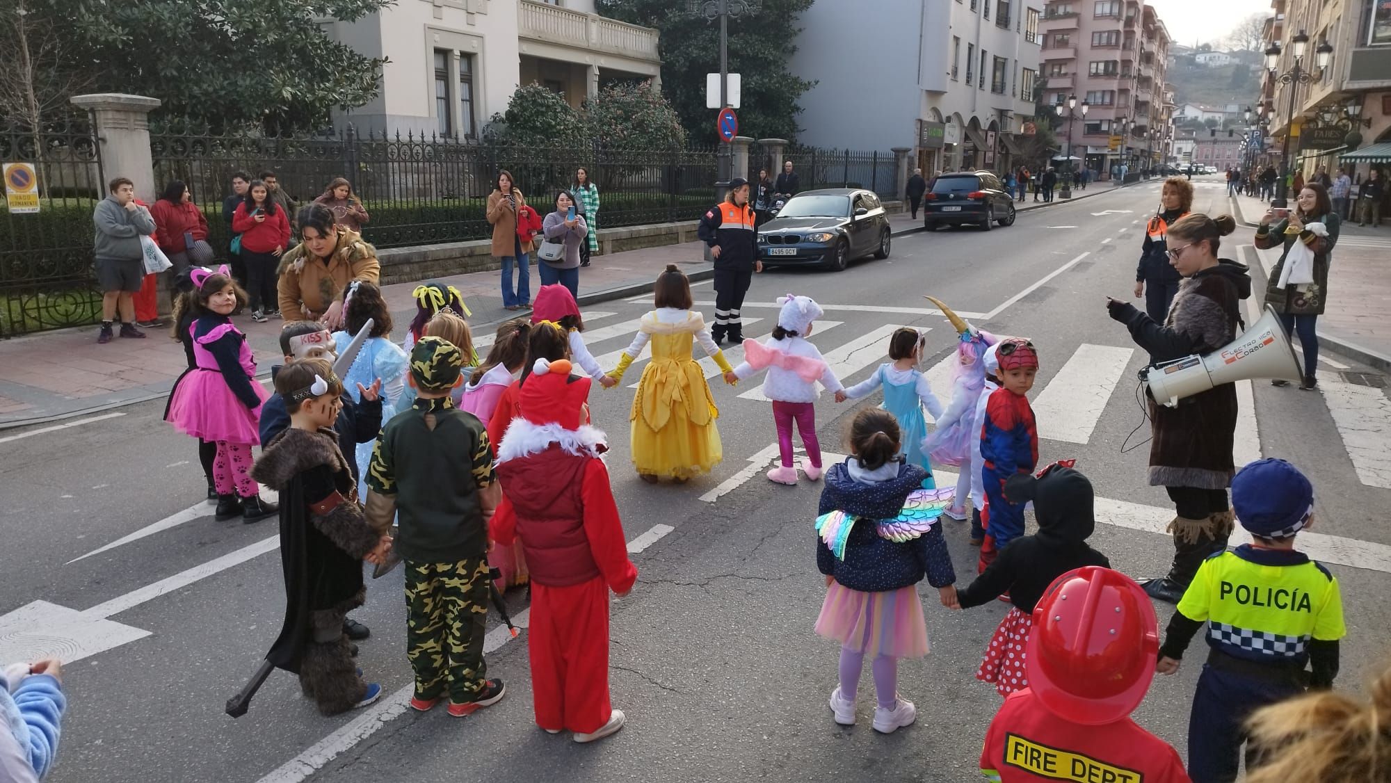 El Carnaval llega a los más pequeños de Cangas de Onís