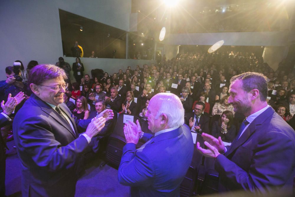 Un instante del acto en el Centro de Congresos