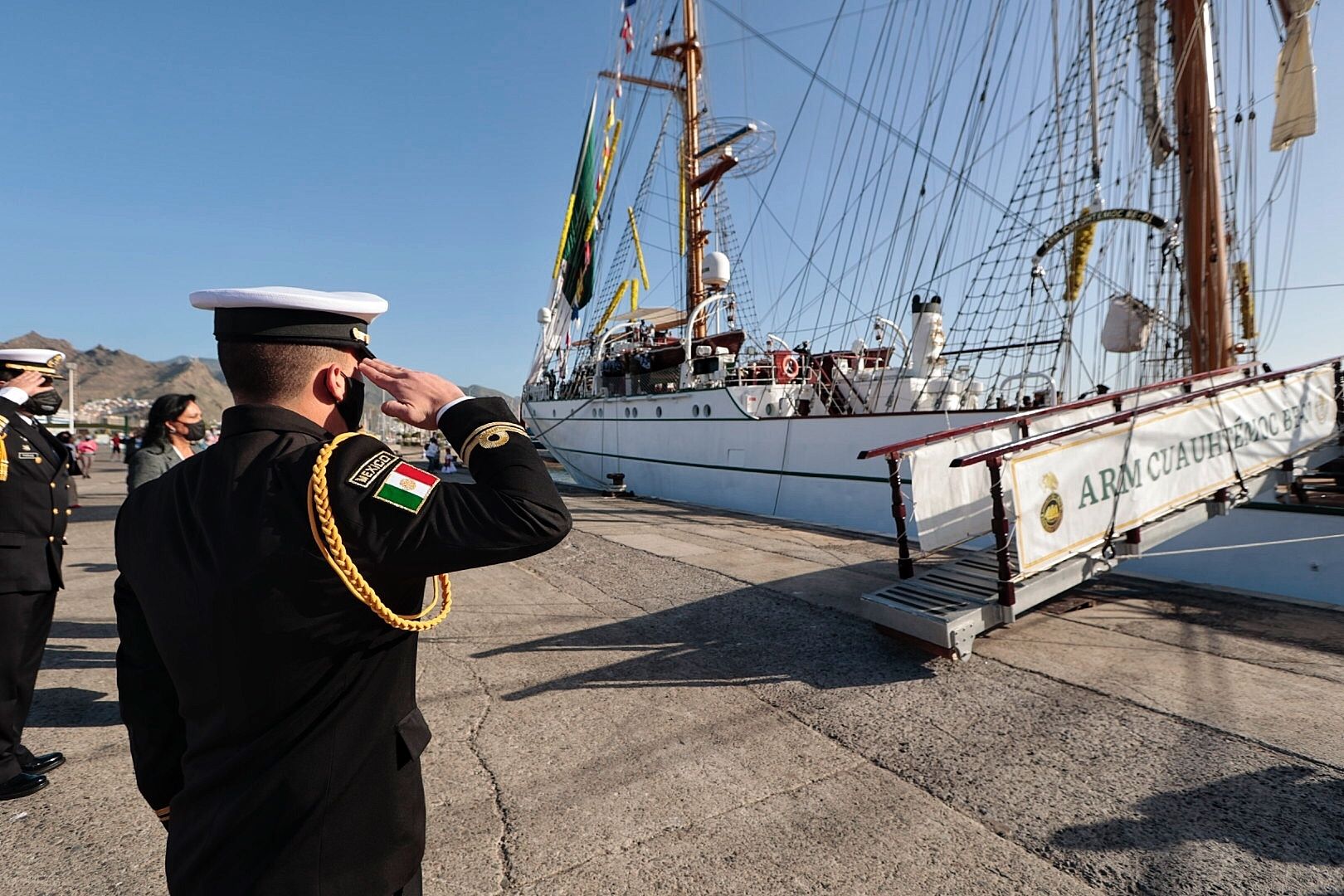 Llegada al Puerto de Santa Cruz del buque escuela mejicano Cuauhtémoc