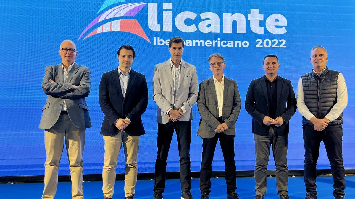 FotoFamilia PresentacionAlicante2022