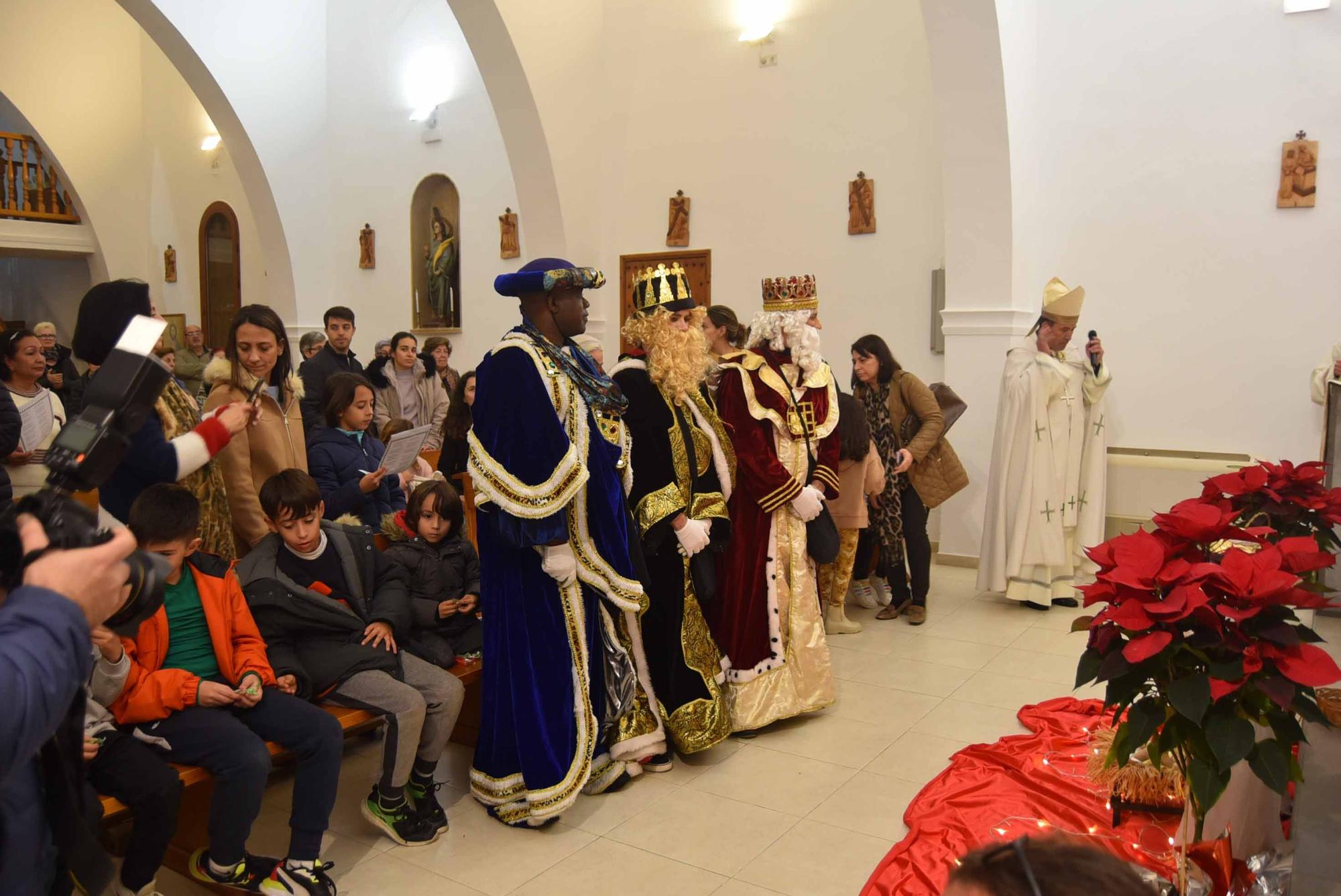 Mira aquí la galería de fotos completa de los Reyes Magos en Santa Eulària