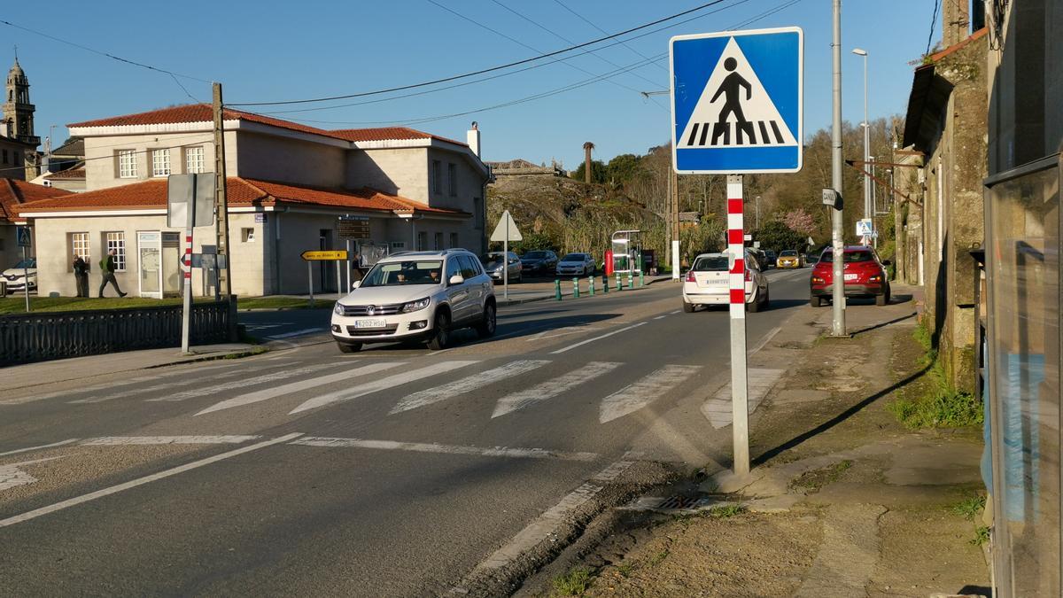 Cruce de la PO-315 en San Cibrán, Aldán.