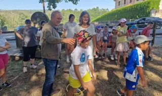 Visita de Reguera a campamentos en Silleda y Forcarei