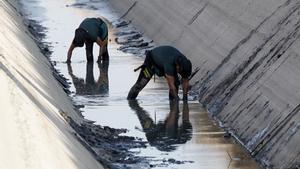 La Guardia Civil busca el arma con la que mataron a Mateo en un canal.