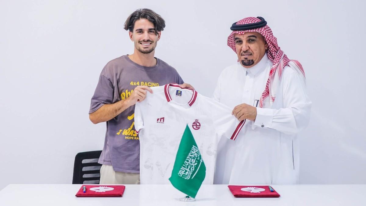 Collado ya ha firmado con su nuevo club, el Al-Kholood saudí