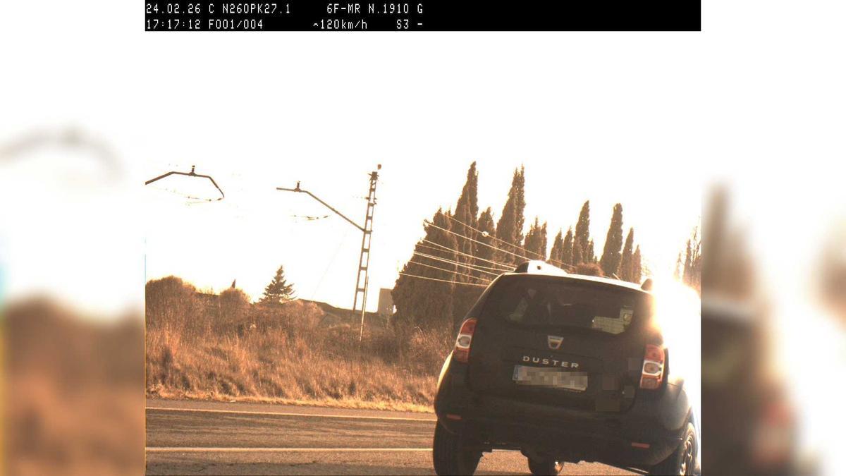 La imatge del vehicle captat pel radar dels Mossos a Pedret i Marzà.