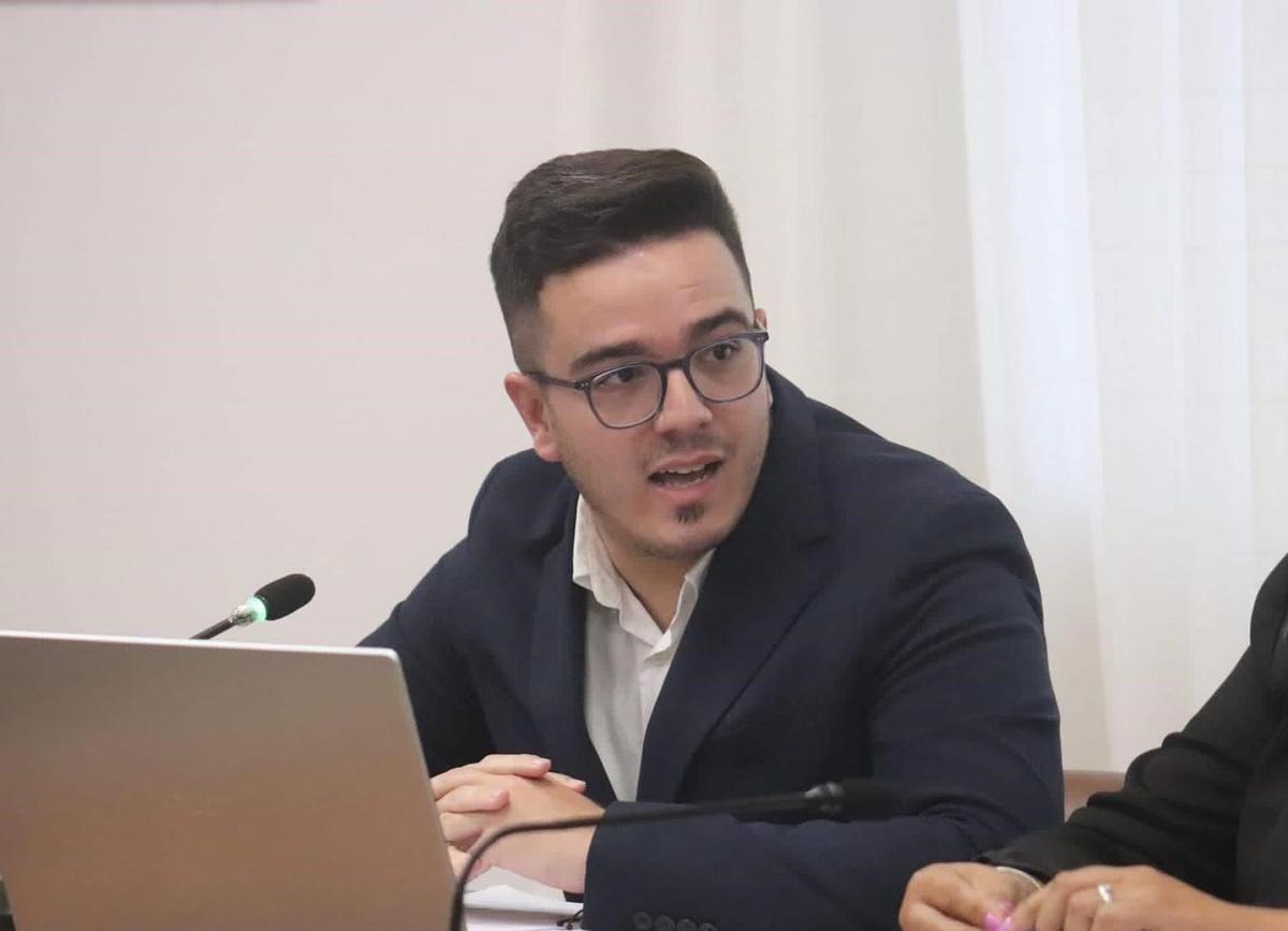 El portavoz de CC en Arico, Víctor García.