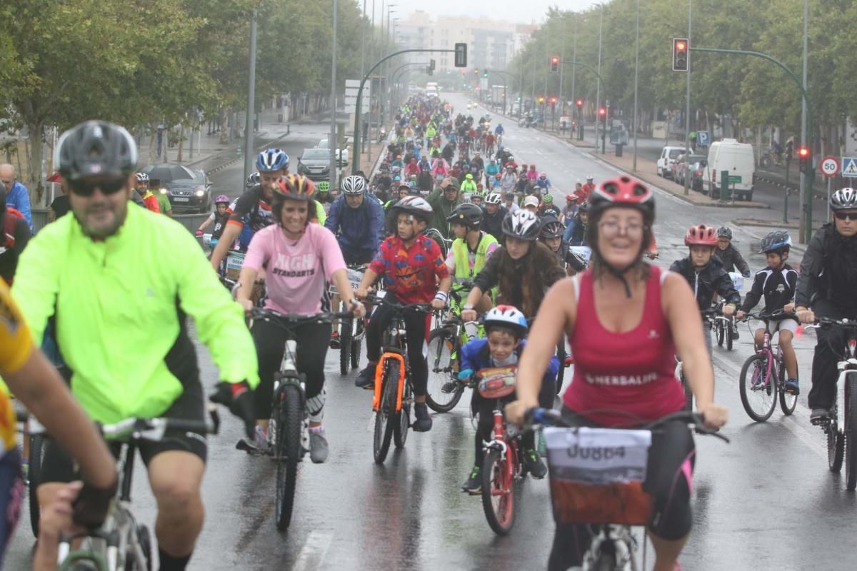 La Fiesta de la Bicicleta desafía a la lluvia
