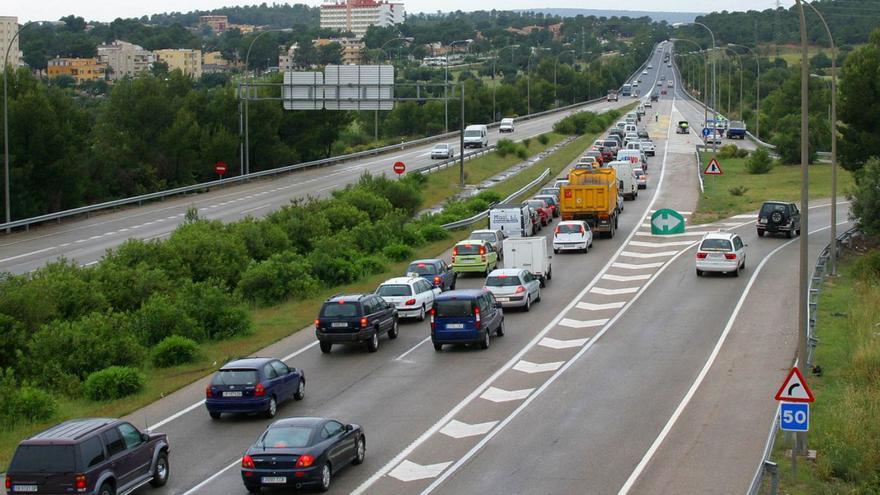 El accidente ocurrió en la autovía hacia Cala Figuera. |