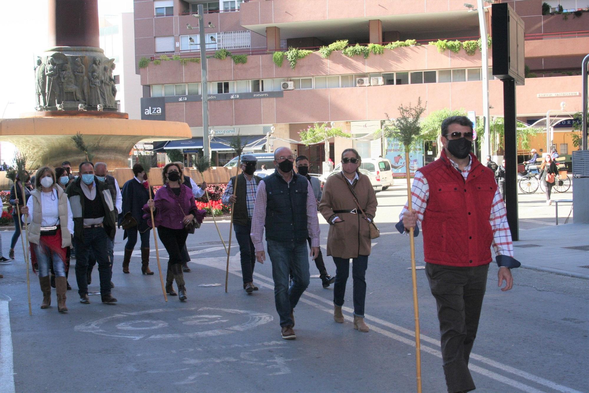 La Hermandad del Rocío de Lorca visita a la Patrona