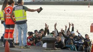 Rescate de una patera llegada esta semana a Lanzarote, en las islas Canarias.