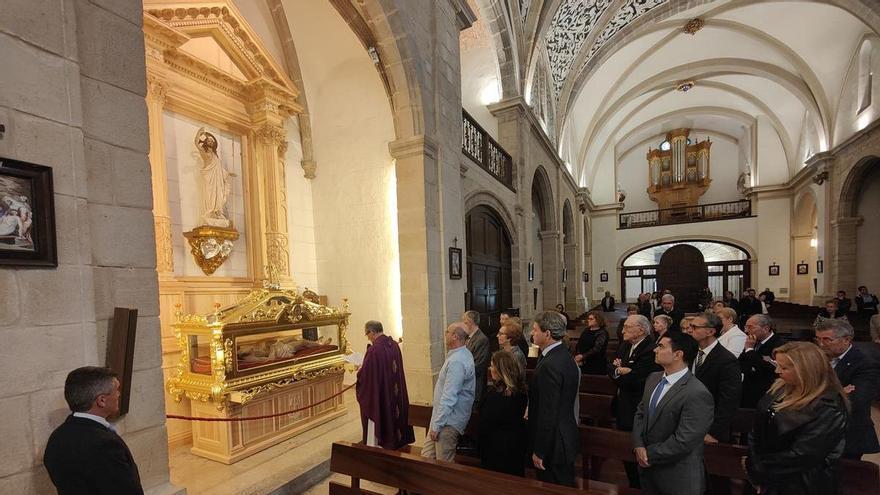 L’Alcora estrena un retablo para el Santo Sepulcro costeado con donaciones